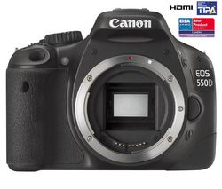 CANON EOS  550D + Ruksak Expert Shot Digital - čierny/oranžový  + Pamäťová karta SDHC 16 GB