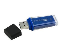 KINGSTON USB kľúč DataTraveler 102 8 GB USB 2.0 - modrý  + Zásobník 100 navlhčených utierok + Čistiaci stlačený plyn viacpozičný 252 ml