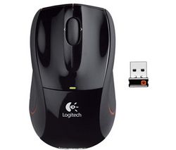 LOGITECH Bezdrôtová myš Wireless Mouse M505 - čierna + Hub 4 porty USB 2.0 + Zásobník 100 navlhčených utierok