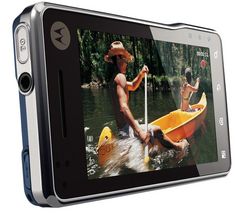MOTOROLA Milestone XT720 - Smartphone - 3G - WCDMA (UMTS) / GSM - bar - Android - navy blue + Slúchadlo Bluetooth Blue design - čierne + Pamäťová karta Micro SD HC 8 GB + adaptér SD