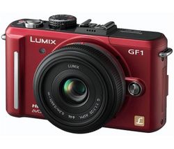 PANASONIC Lumix  DMC-GF1CEG-R (sada 20 mm) červený + Púzdro Reflex + Pamäťová karta SDHC 16 GB + Batéria PS0B13
