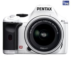 PENTAX K-x biely + objektív DA 18-55 mm f/3,5-5,6 AL