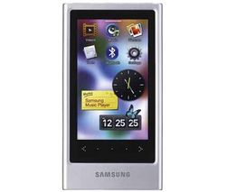 SAMSUNG MP3 prehrávač YP-P3JCS 8 GB - strieborný + Púzdro QD-613-B + Nabíjačka QD-813-E-B