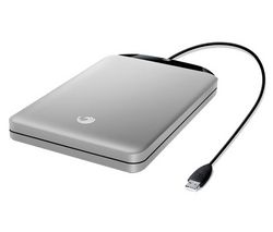 SEAGATE Externý pevný disk FreeAgent GoFlex USB 2.0 - 320 GB - strieborný + Kábel USB 2.0 A samec/samica - 5 m (MC922AMF-5M)