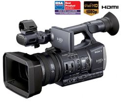 SONY HD videokamera HDR-AX2000